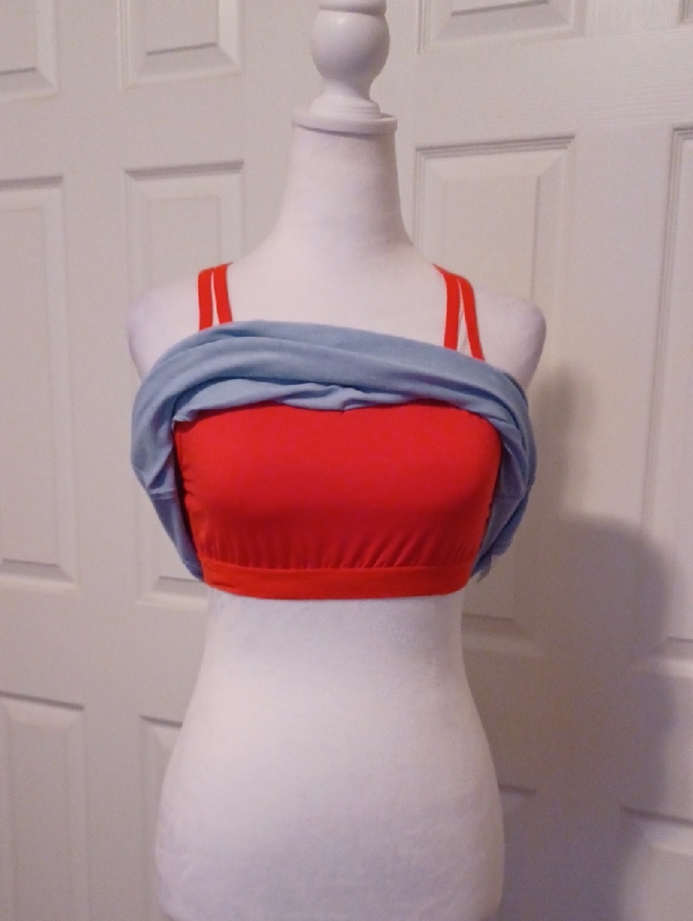 <> Nike Light Gray Tank with Bright Red Trim Women's Size XLarge - Picture 10 of 10